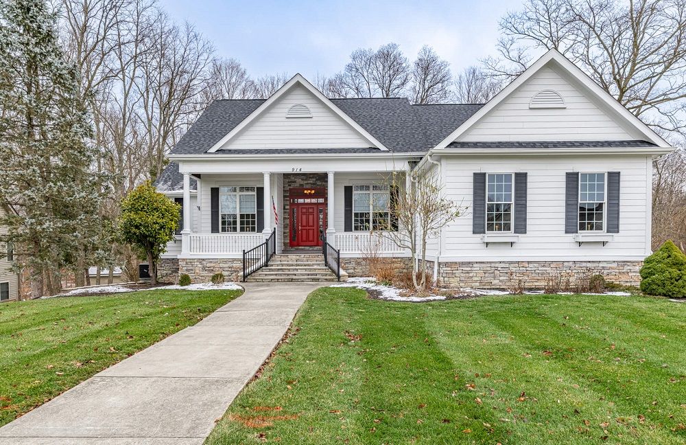 914 Hickory Trail Dr