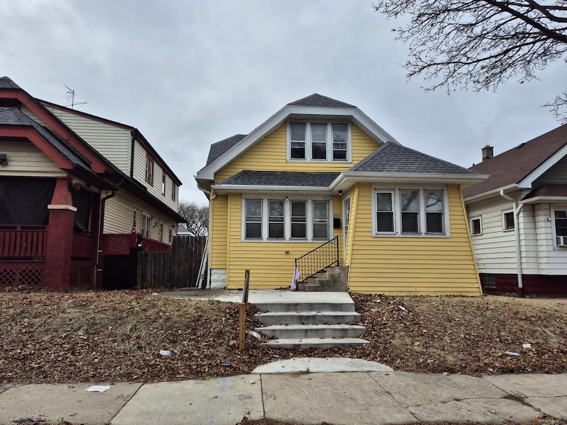 3871 N 25th St