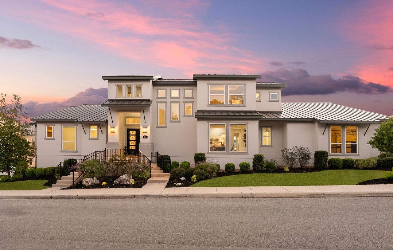 302 Majestic Bluff