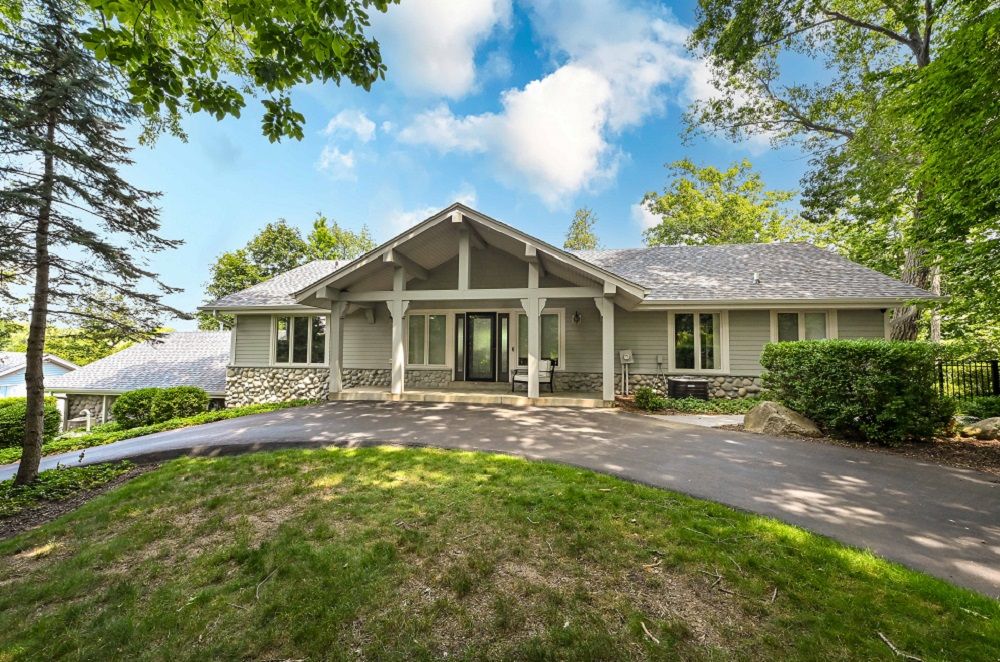 Upper Nashotah Lake Luxury