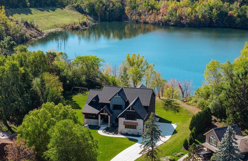 13145 Kittridge Court