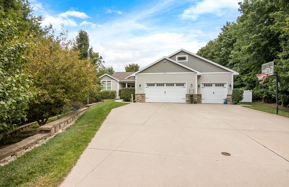2726 Rock Court