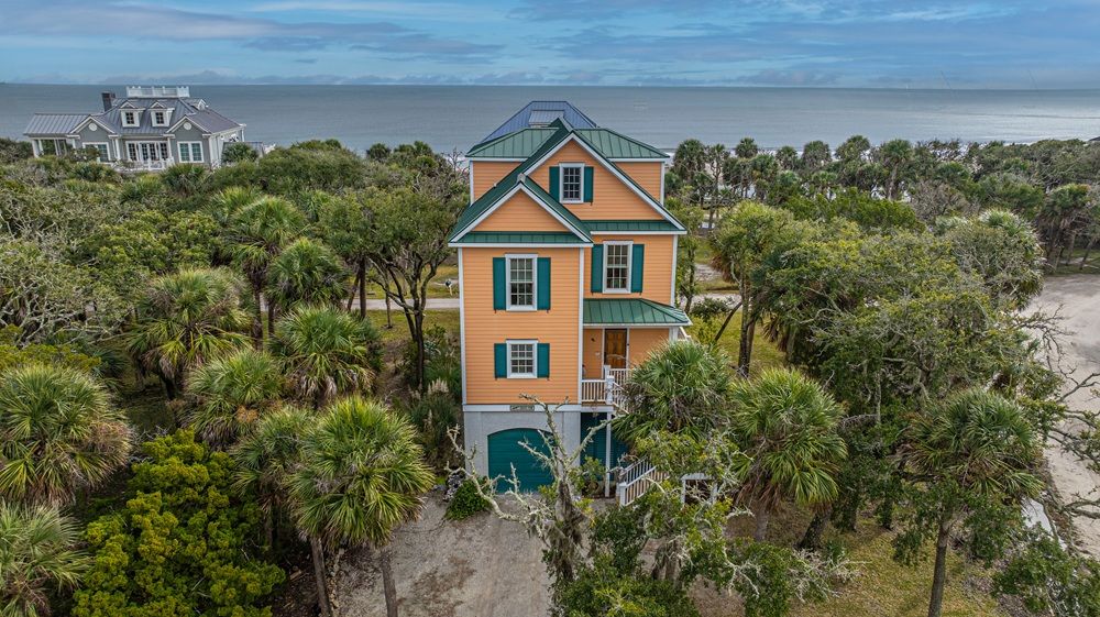 Squid Row Luxury Home