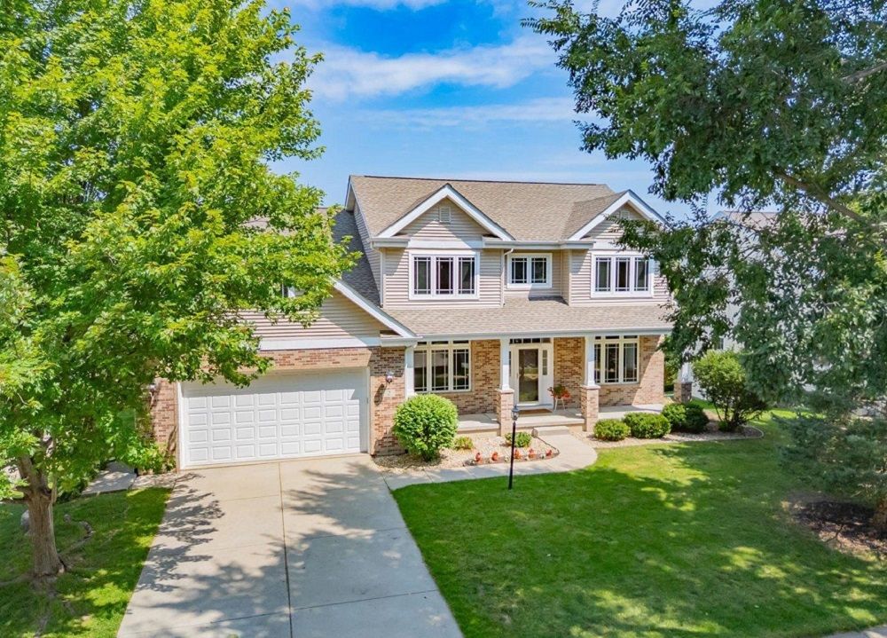 2 Greystone Circle
