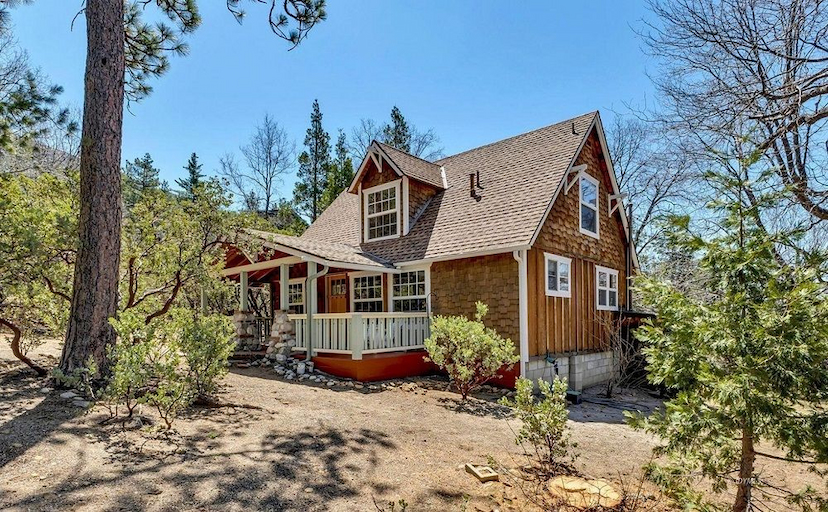 Classic Bungalo Cabin