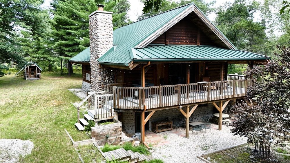 Log Home Adjoining Huron National Forest