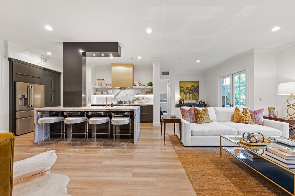 Stunning River Ranch Condo In Carriage House