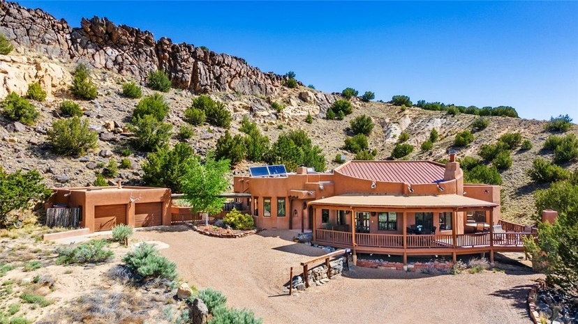 Stunning Vistas & Serenity In Historic Galisteo