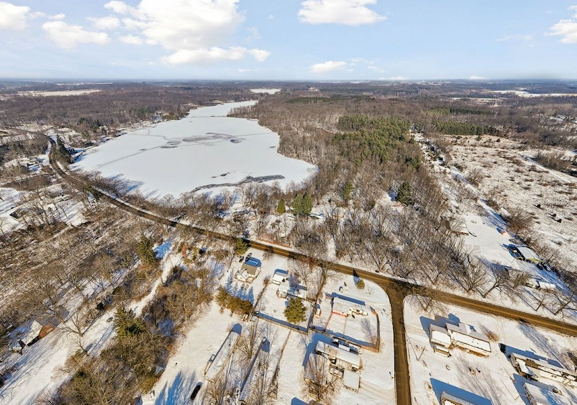 Amazing Lakefront Property