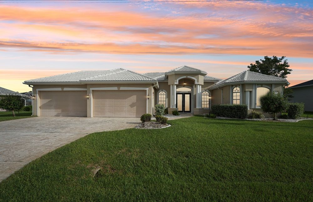 Expansive Waterfront Living Haven