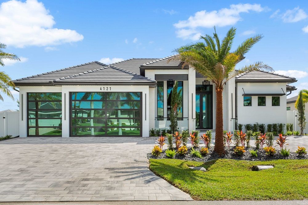 Boater’s Dream In Southwest Cape Coral!