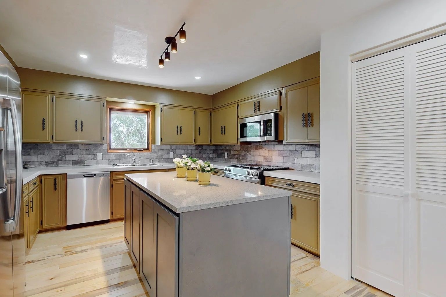 property-image-4
