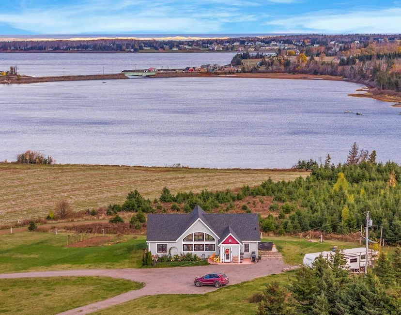 175 Douglas Rd