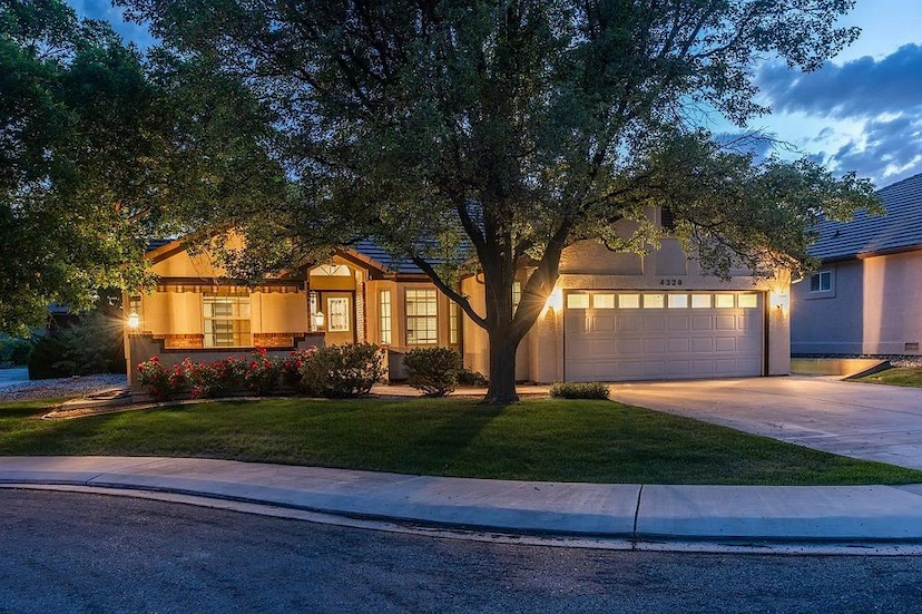 4329 Racquet Ct