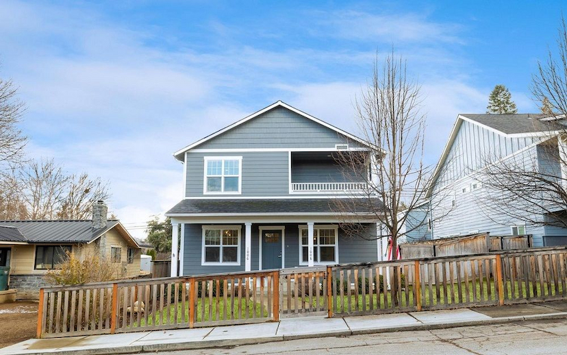 Stunning Waterfront Views