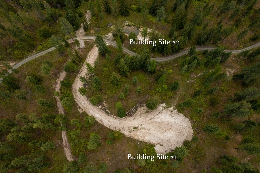 10 Acres With Breathtaking Valley And Selkirk Mountain Views