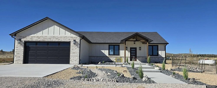 Stunning Modern Farmhouse With Seller’s Concession