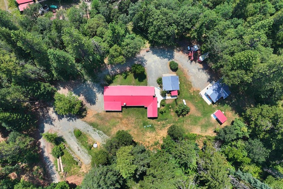 833 & 835 Elk Creek Rd Rd