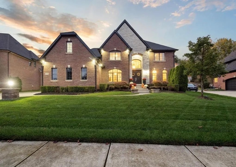 Exquisite Custom Home In Northville’s Prestigious Stonewater Subdivision