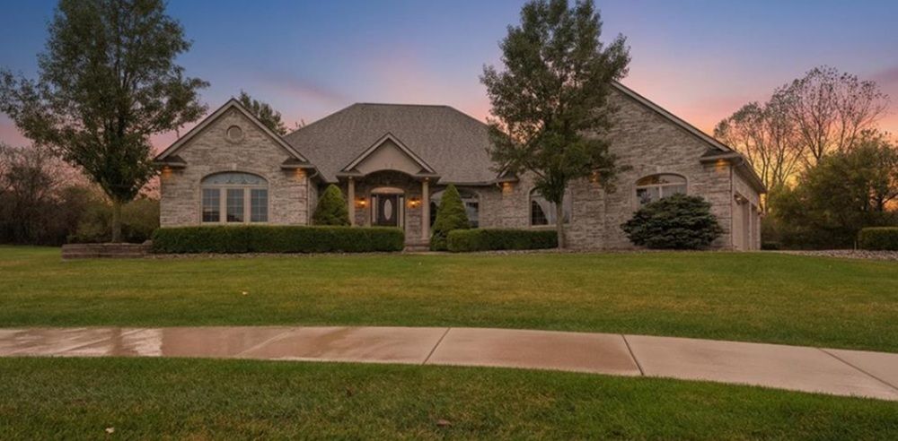 9398 Highland Ct