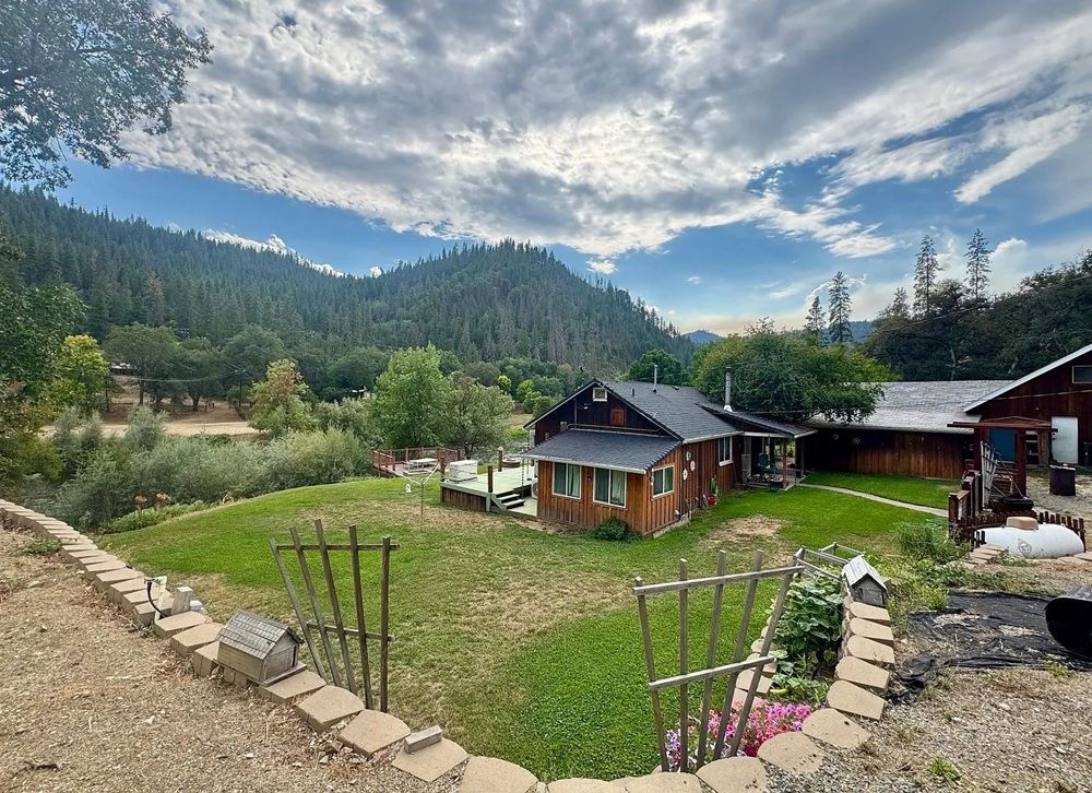 32 Horse Creek Rd