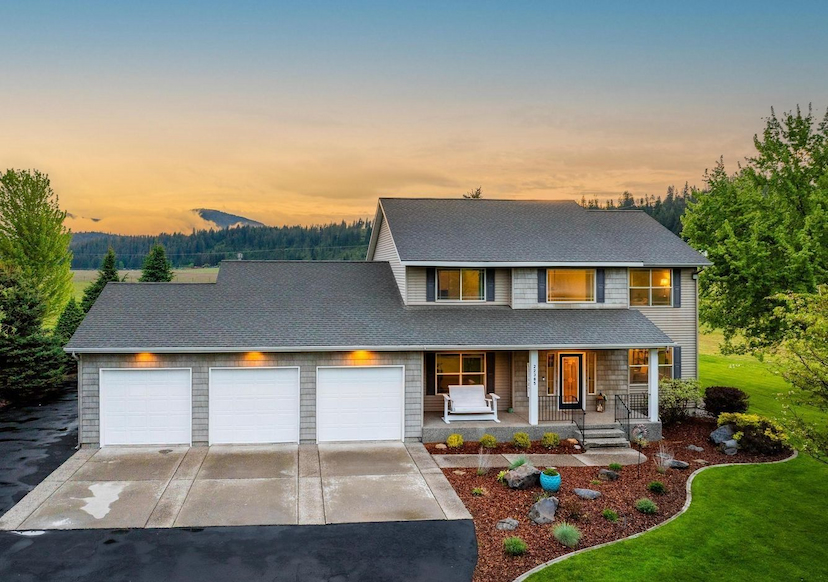 Upgraded Luxury Living