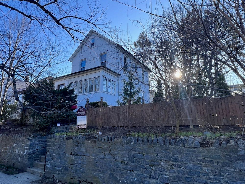 92 Ridgewood Avenue