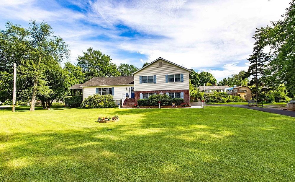 38 Mill Ln Ext