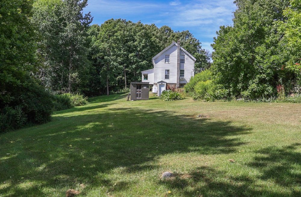 802 Creek Road