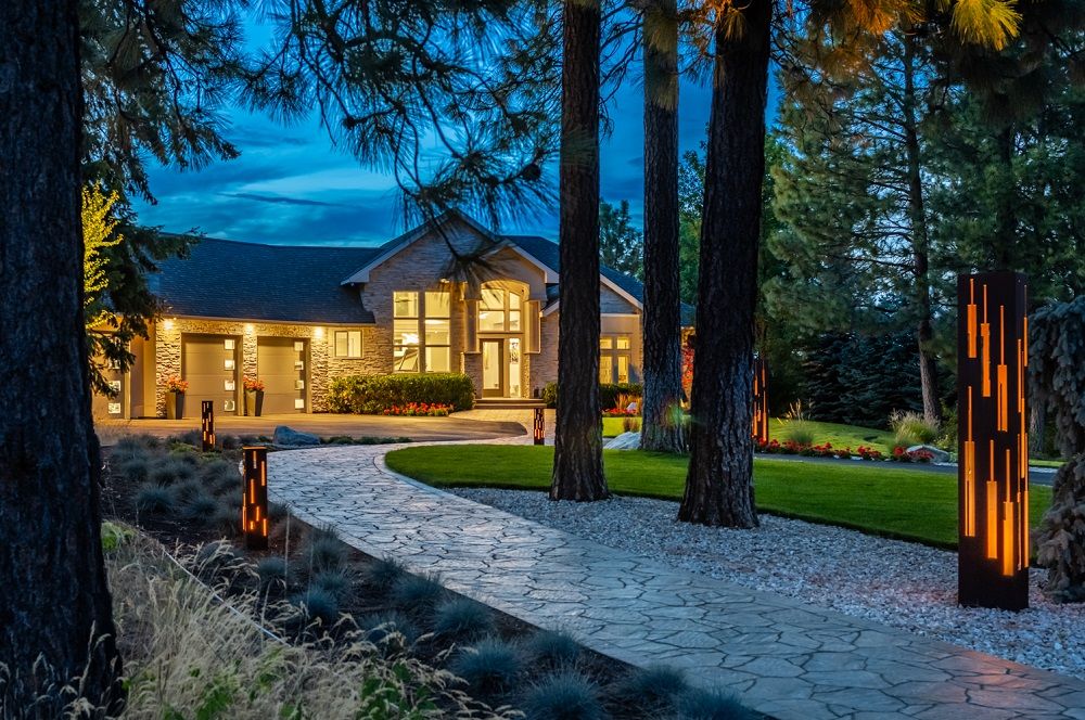 Prestigious Ridge At Hangman Living