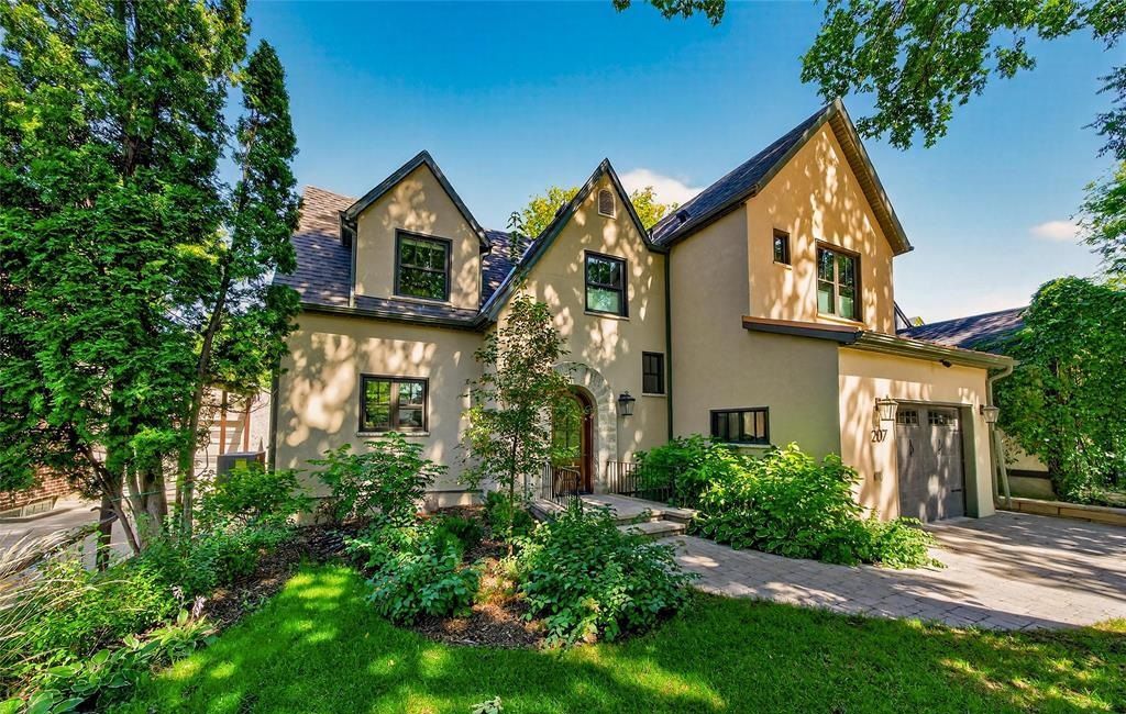 Extraordinary Red River Luxury Rebuild