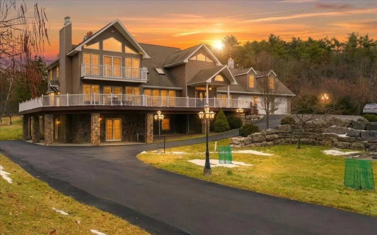 627 Green Lake Rd