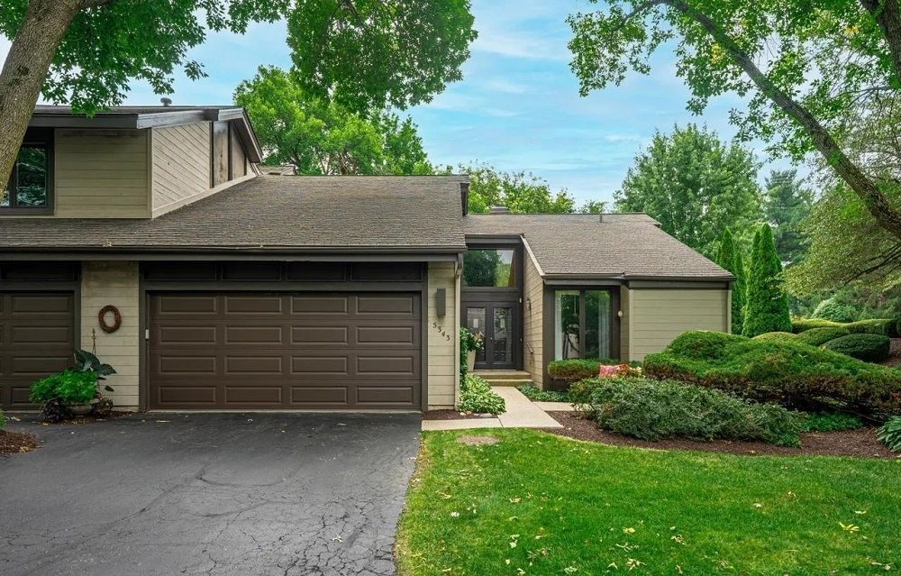 Lovely Ranch Style Condo