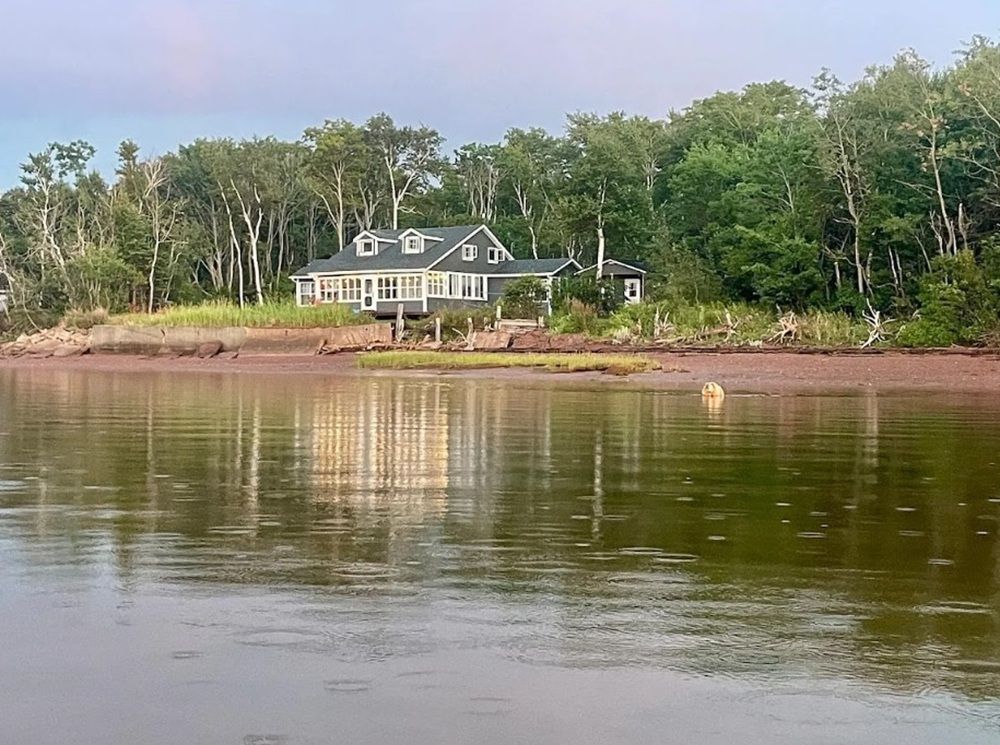 Private Waterfront Family Retreat
