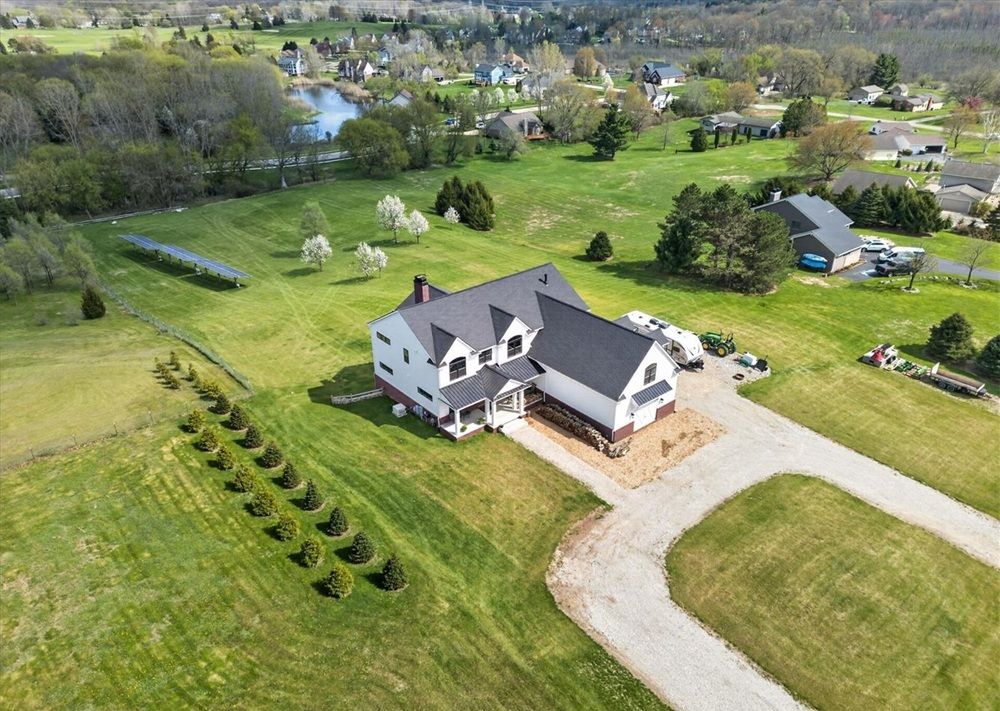 Luxury Off-Grid Modern Farmhouse Retreat