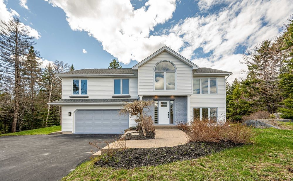 73 Lakefront Drive