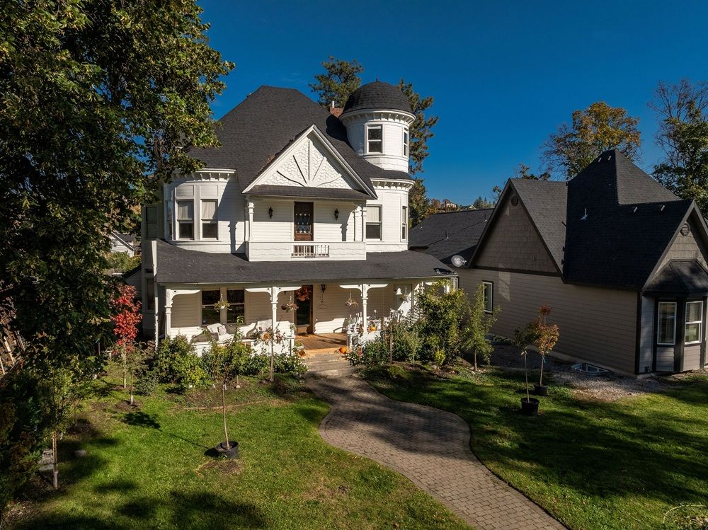 908 W Frederick Ave