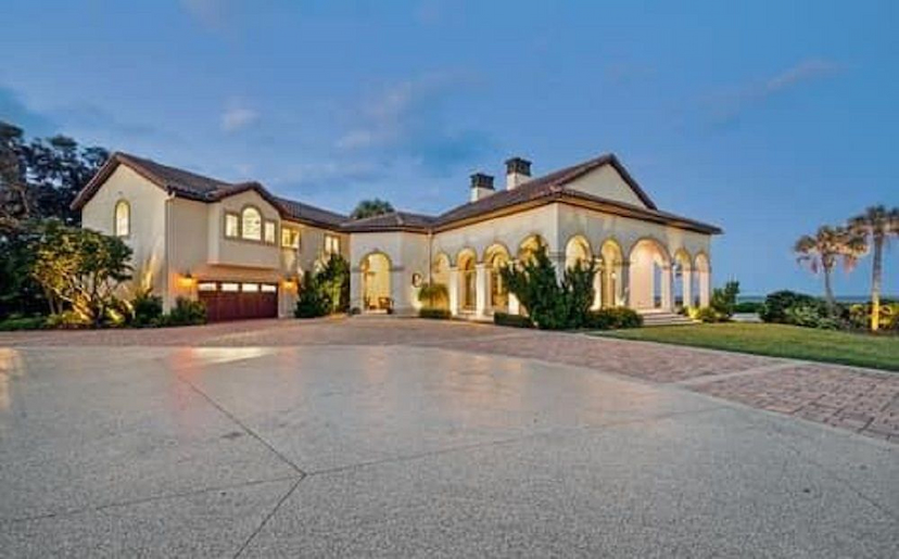 Oceanfront Luxury Living