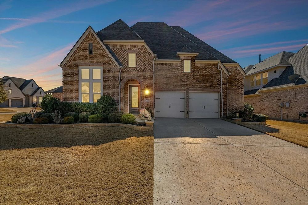 Exclusive Neighborhood