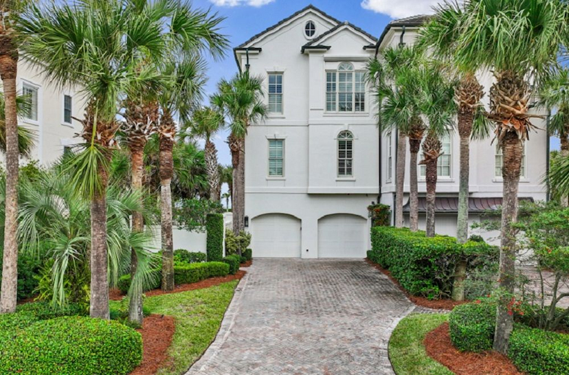 8160 Residence Ct