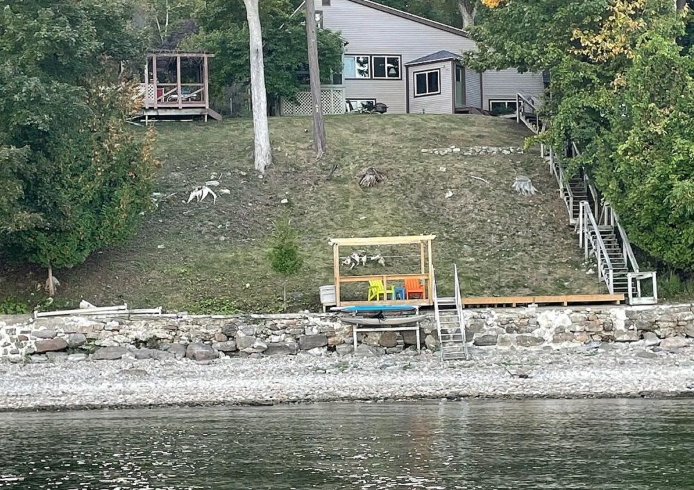 Peaceful Waterfront Living