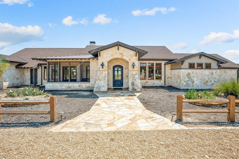 1231A Private Road 21