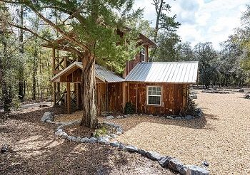 Santa Fe Riverfront Retreat