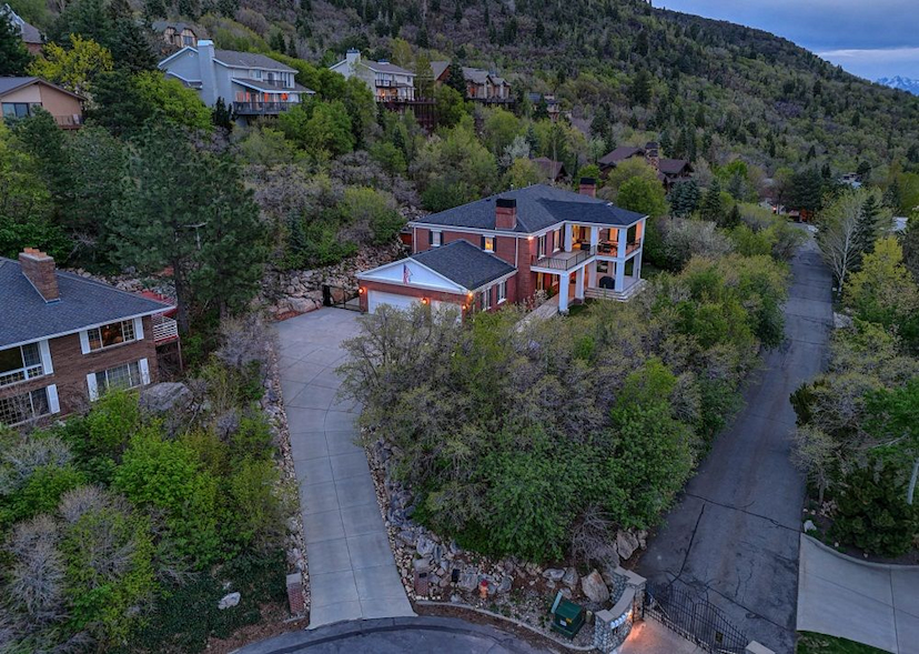 Majestic Views, Major Value