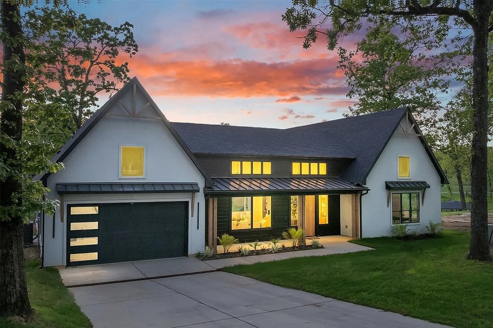 S Tunning Modern Farmhouse In Pinnacle Club - A Gated Golf Community At Cedar Creek Lake
