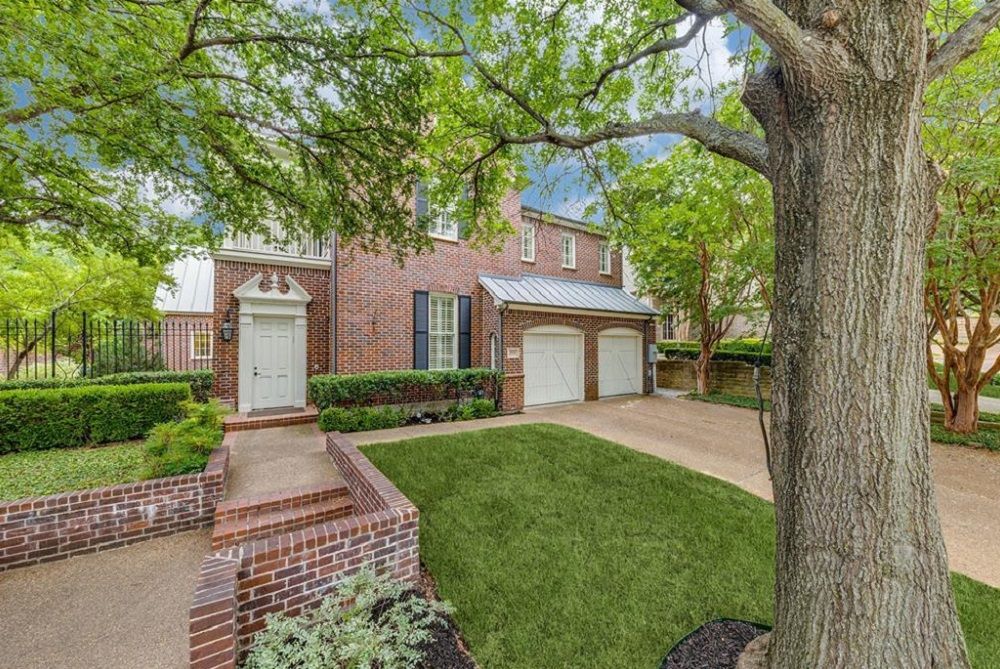 6924 Forest Cove Circle