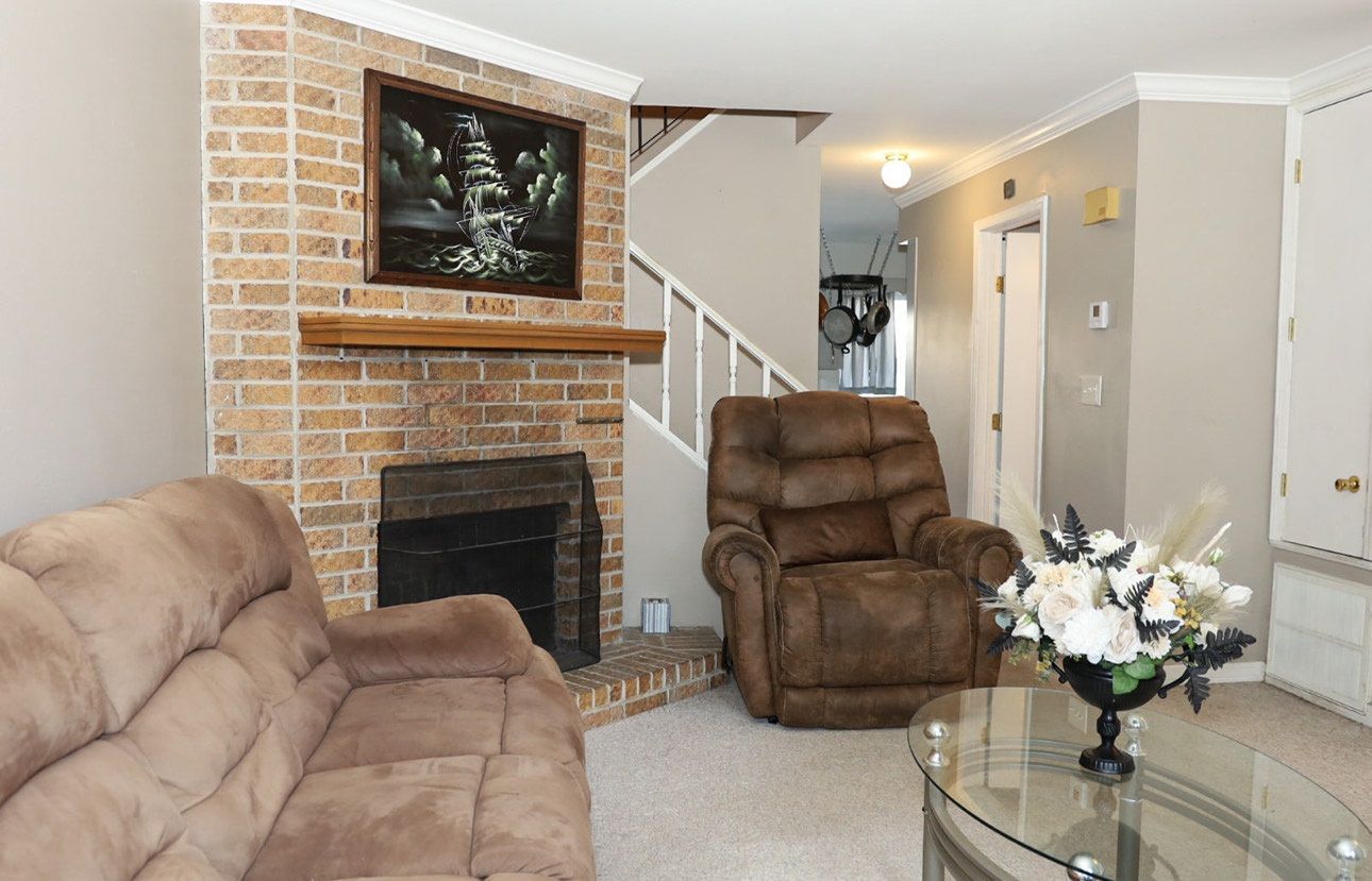 10014 Carlsbad Dr