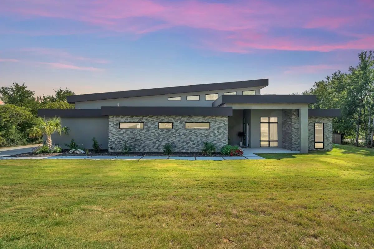 3703 Misty Cove