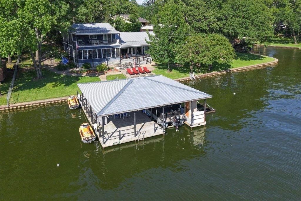 154 Bayside Circle