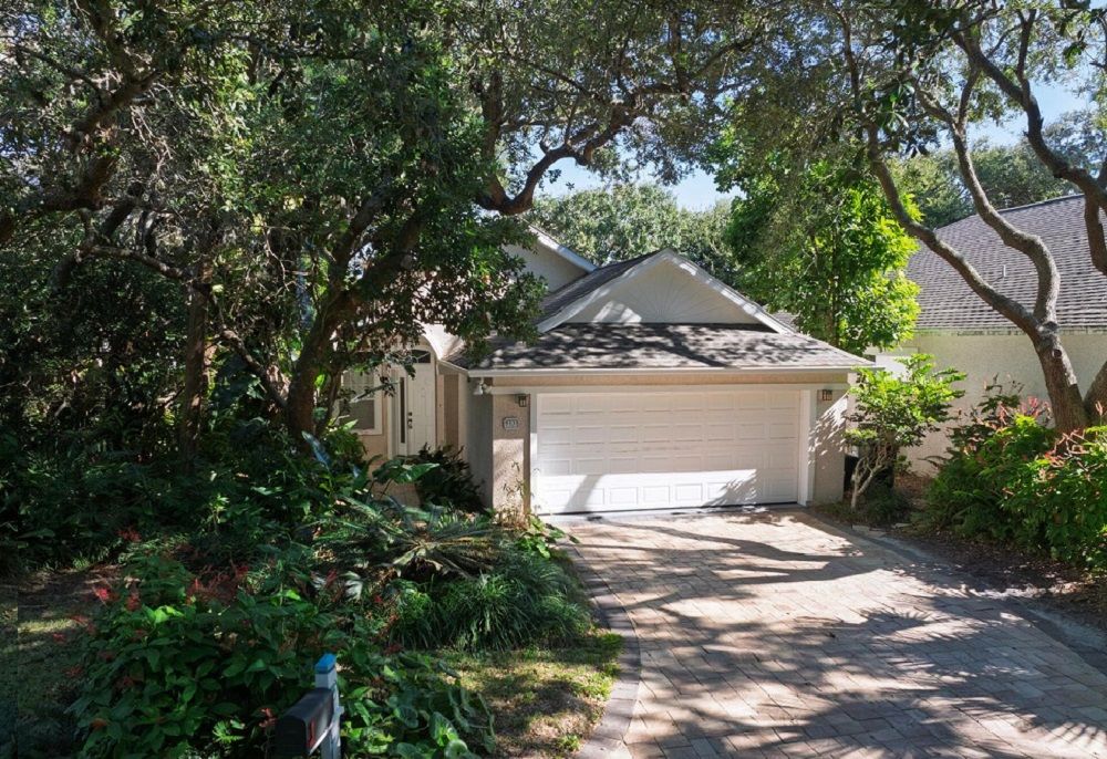 212 Salt Grass Court